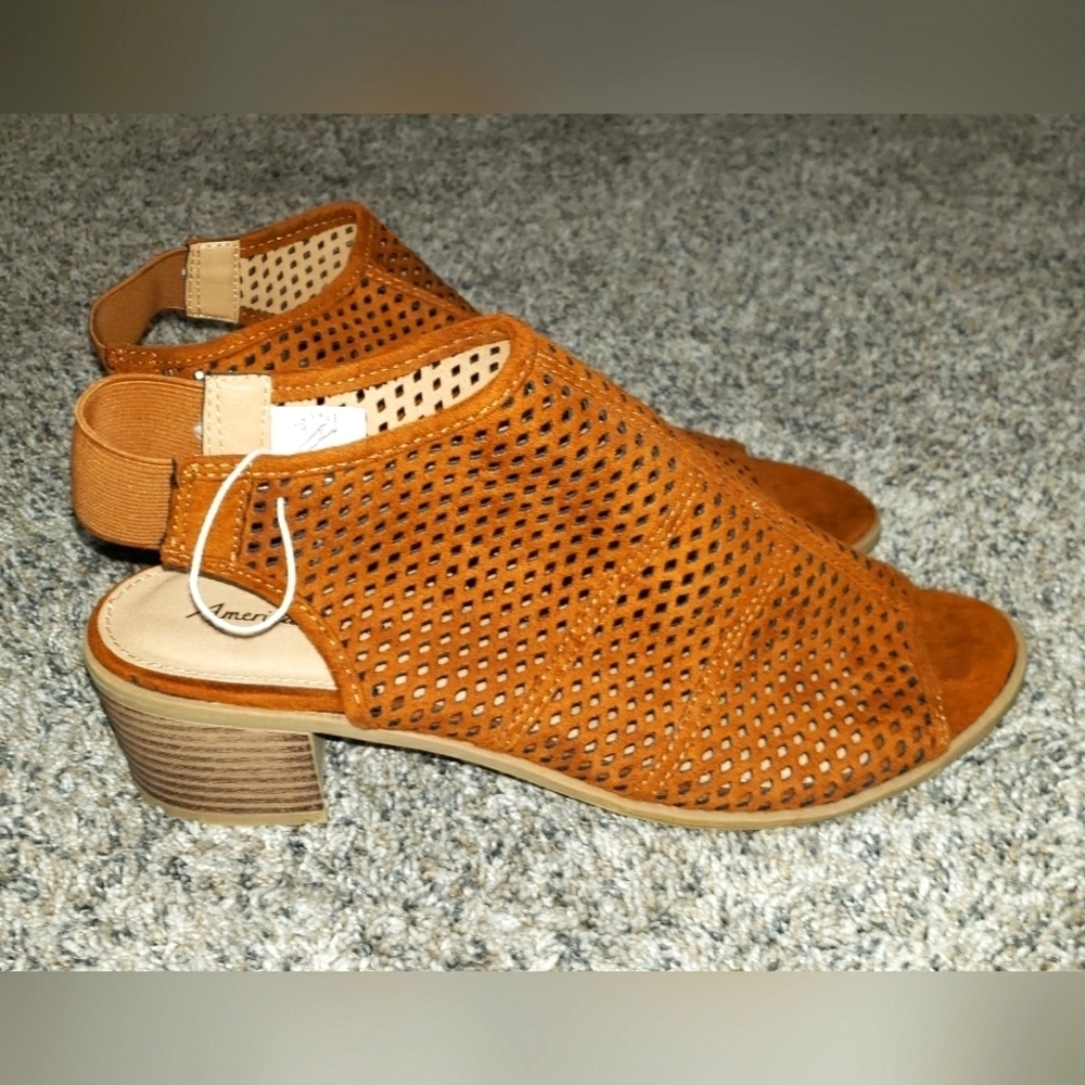 American Eagle Outfitters| NWOT| Suede Mules with Perforated Design